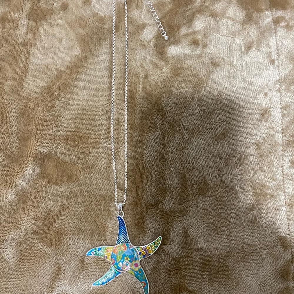 Starfish necklace.